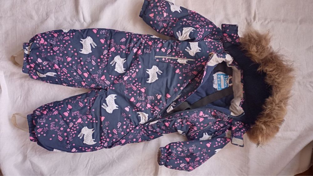 Зимовий комбінезон на дівчинку  104 см,Lassye,взуття в подарунок