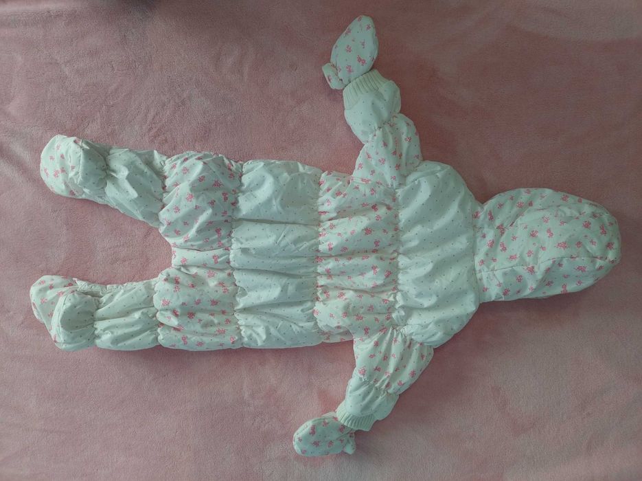 Kombinezon niemowlęcy r.62