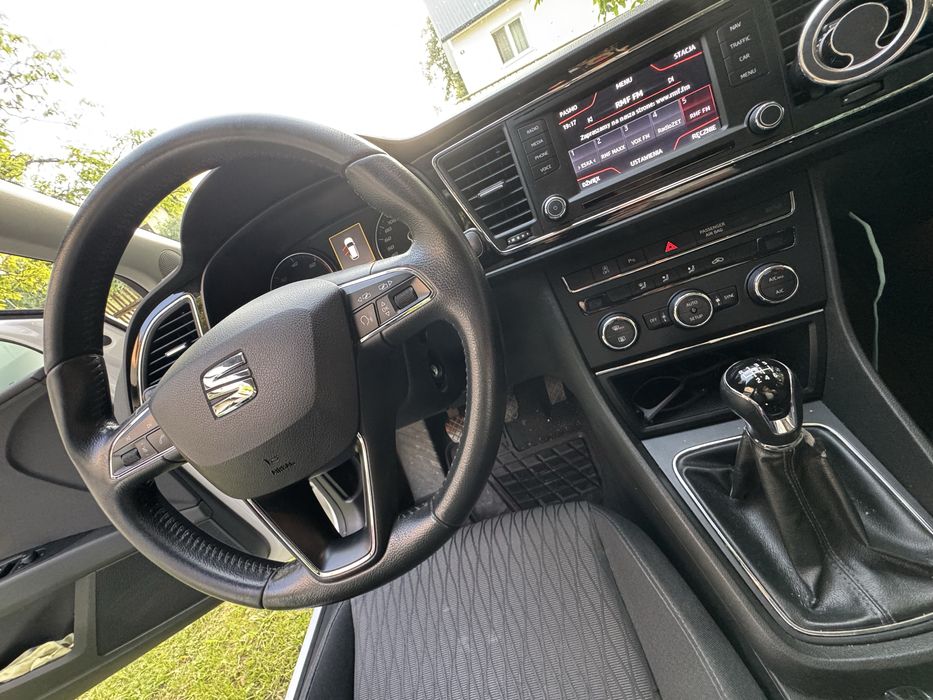 Seat Leon 1.6 TDI 110KM • Full LED • Navi • 2 komplety opon • Zamiana