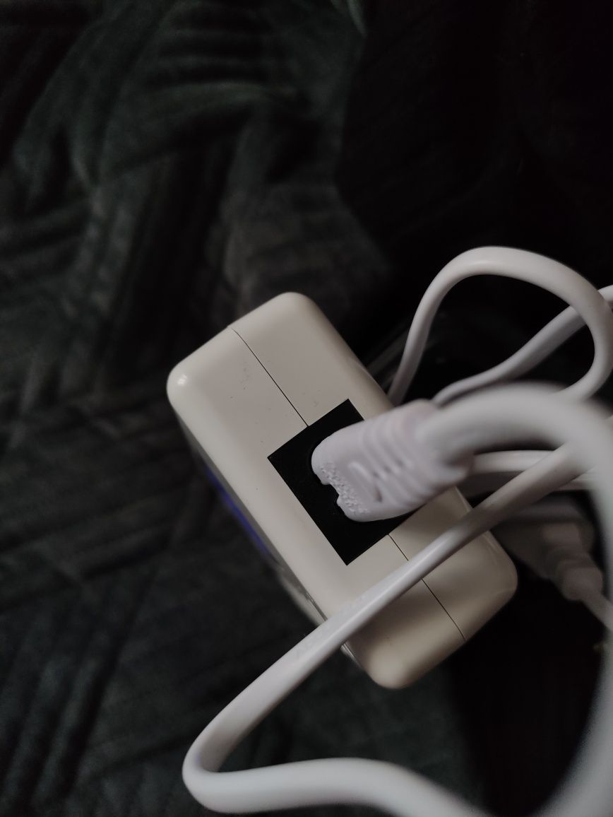 Зарядна станція USB,8 портів 65Вт/12 А.