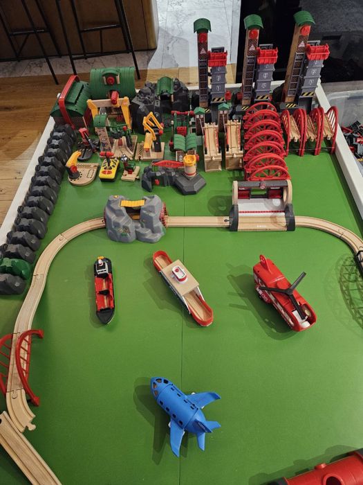 Залізниця різні набори Brio