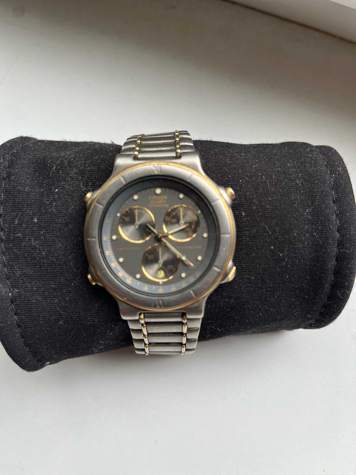 Часы Ситизен  3560  Quartz Chronograph NOS Titanium