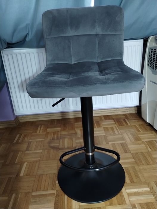 Hoker barowy welurowy