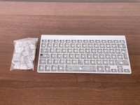 Bezprzewodowa klawiatura Apple - A1314 - uszkodzona