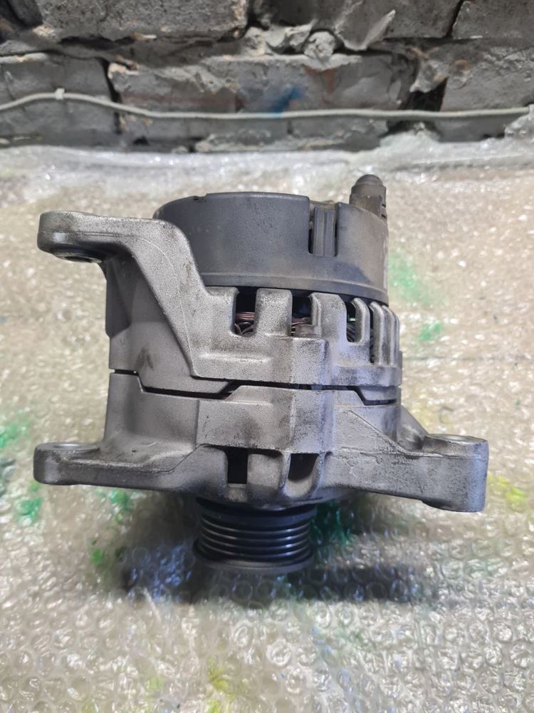 Генератор Audi A4 B5 Ауді А4 Б5 70A 1.8 B 058903018