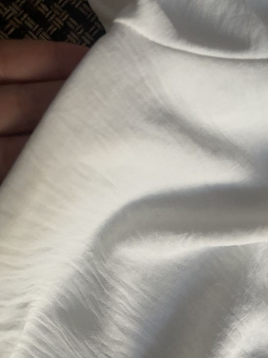 Білий костюм.