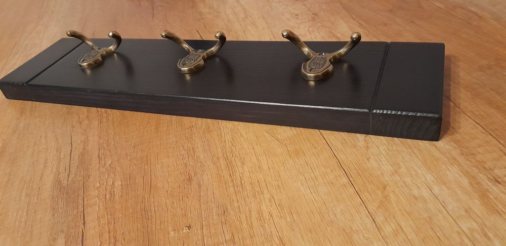 Wieszak na ręczniki, gadżety, ubrania...