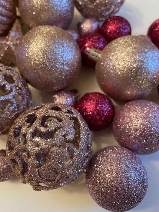 Zestaw bombek róż + fuksja, 24 szt., brokatowe i ażurowe