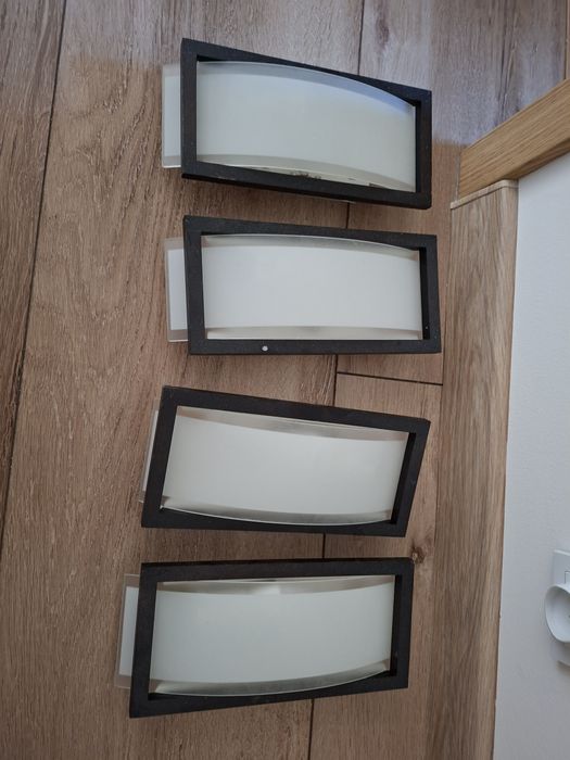 Lampy kinkiety na żarówki E14