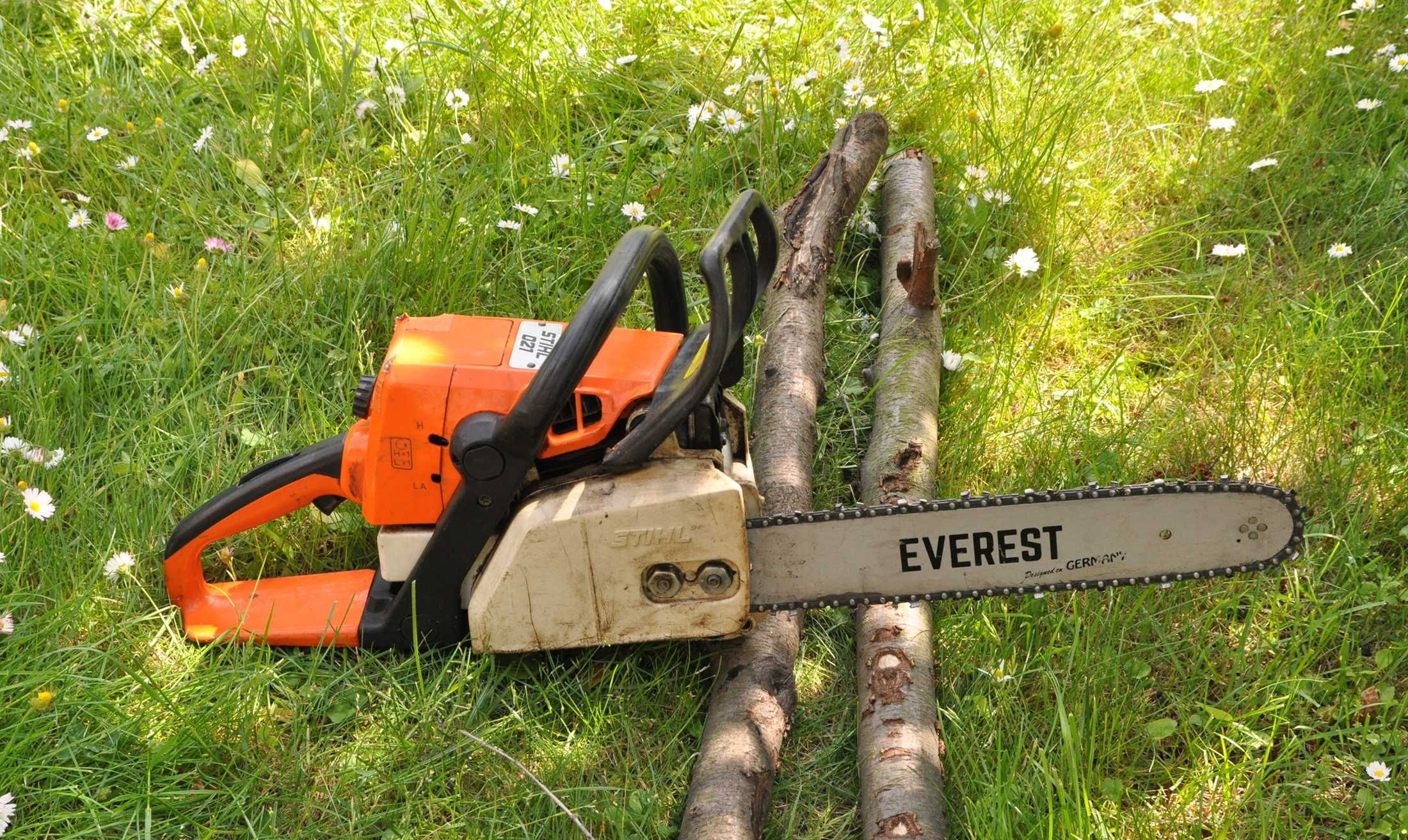 Spalinowa pilarka łańcuchowa Stihl 021 po przeglądzie serwisowym