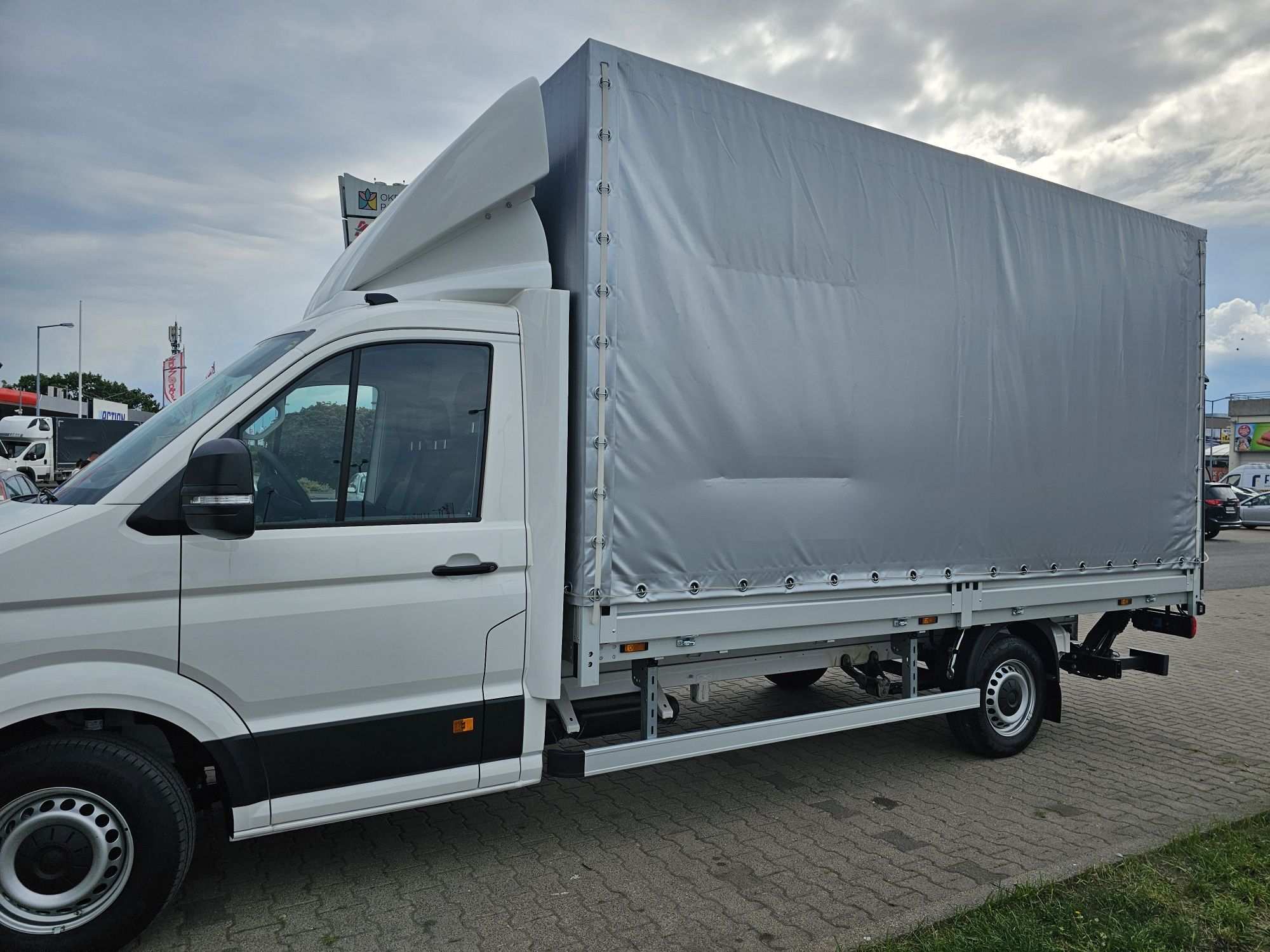 Transport przewozy krajowe bus z Windą