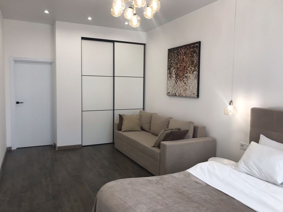 АВТОВОКЗАЛ, обл. лікарня, погодинно