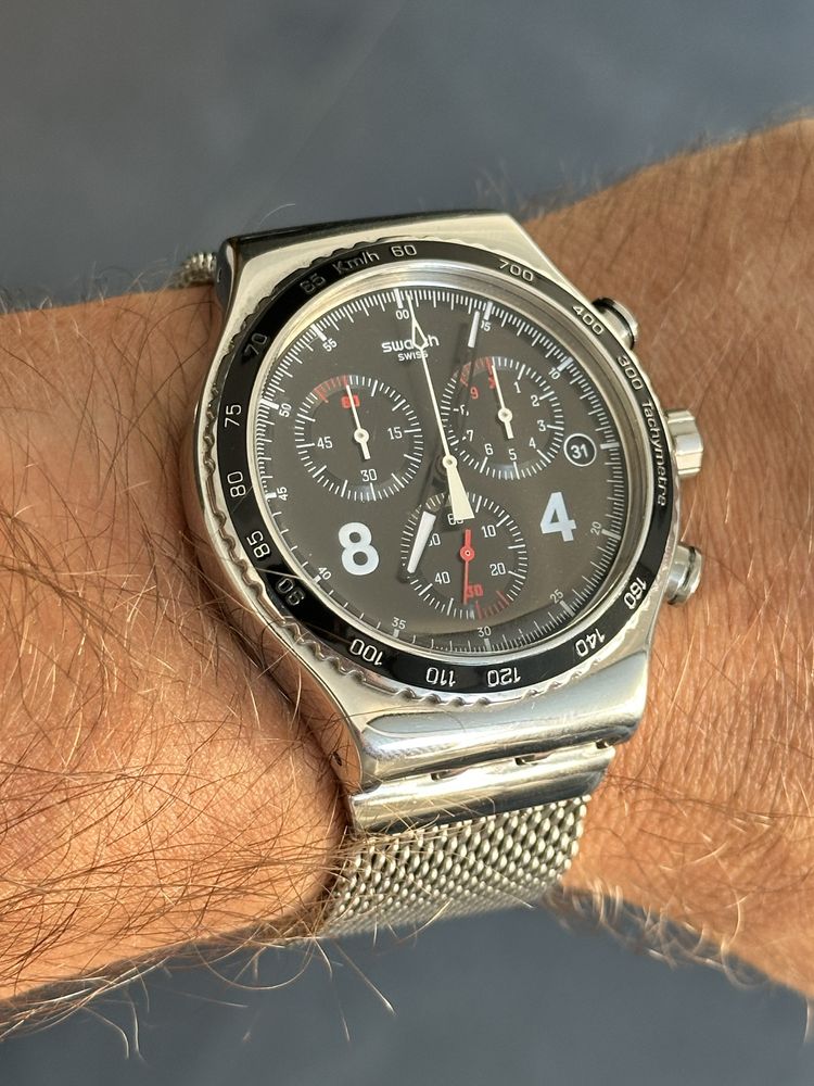Годинник Swatch Blackie, Irony
