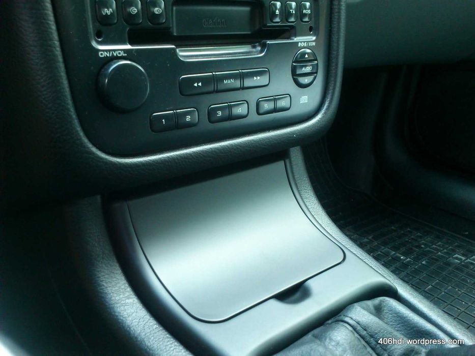 Peugeot 406 schowek konsoli centralnej w miejsce popielniczki