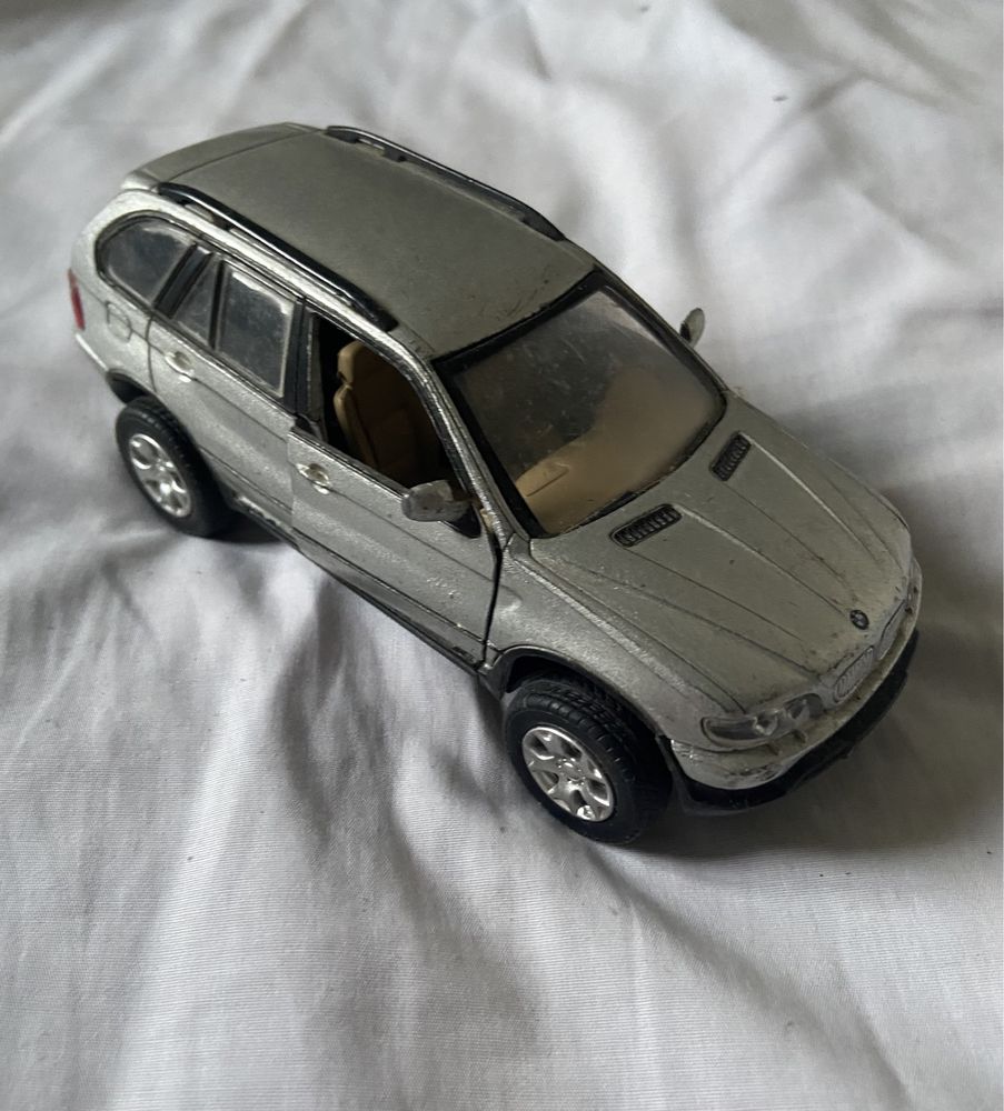 Miniatura BMW X5