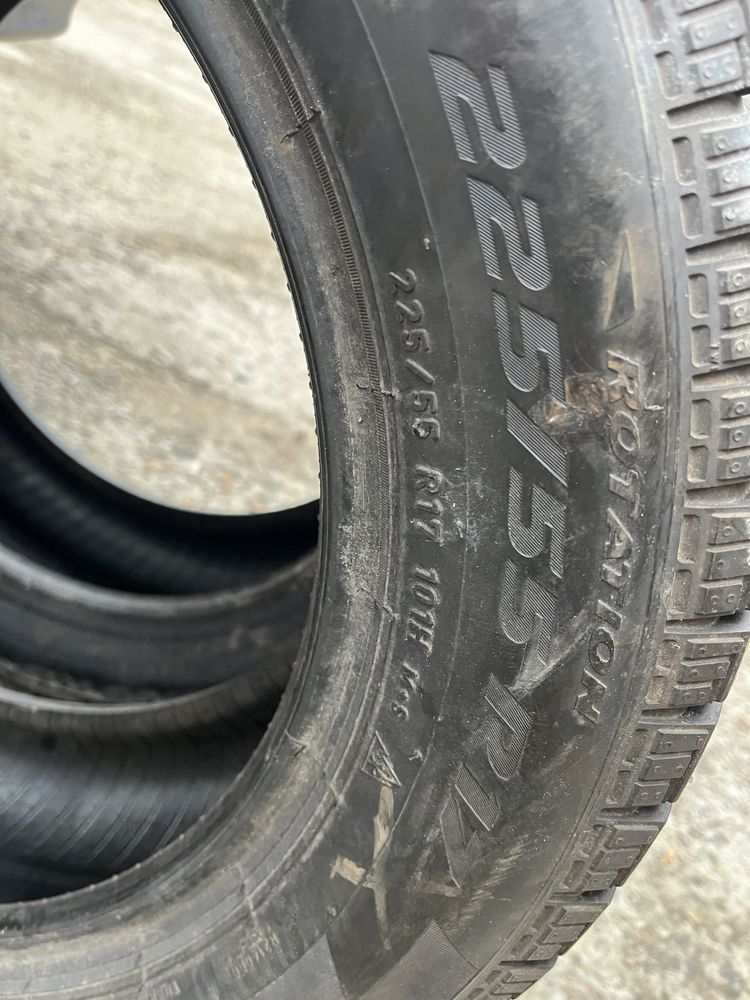 Продам зимнюю резину Pirelli 225/55/R17