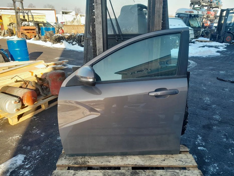 Drzwi przednie lewe Łada Vesta !! BEZ LUSTERKA !! Kompletne !!