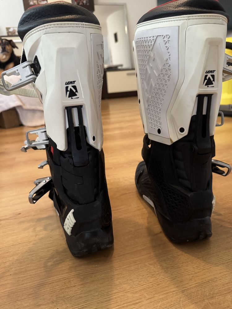 Buty na motor leatt gpx 5.5 flexlock