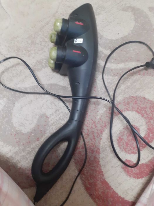 Массажер ручной. Практически новый.