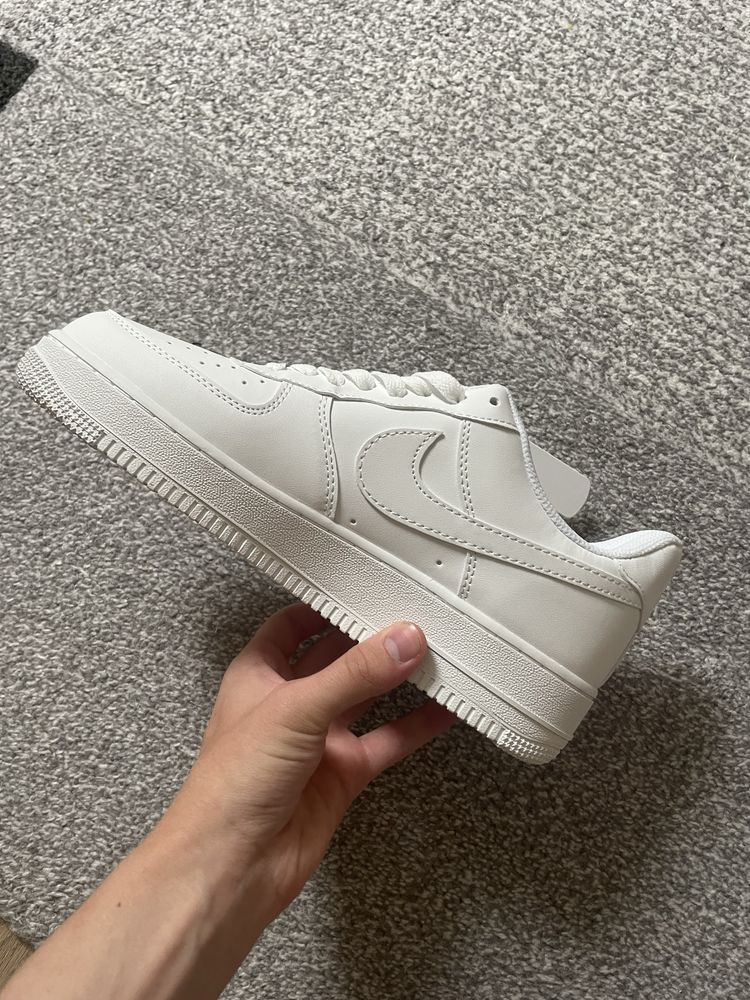 Sniezne buty nike biel
