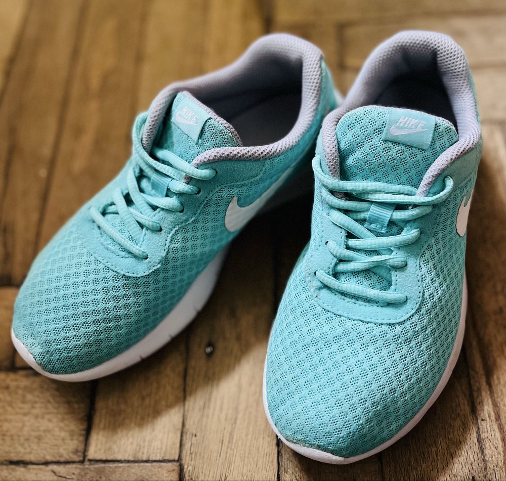 Дитячі кросівки Nike Tanjun 35р (оригінал)