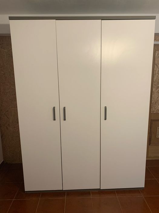 Roupeiro de 3 Portas