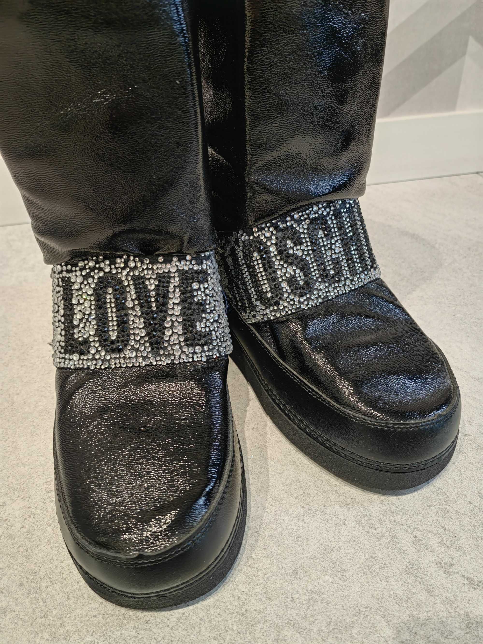 Śniegowce LOVE MOSCHINO r. 37/38 nowe CZARNE cekiny