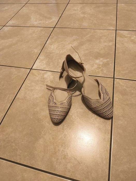 Damskie sandały lasocki 40