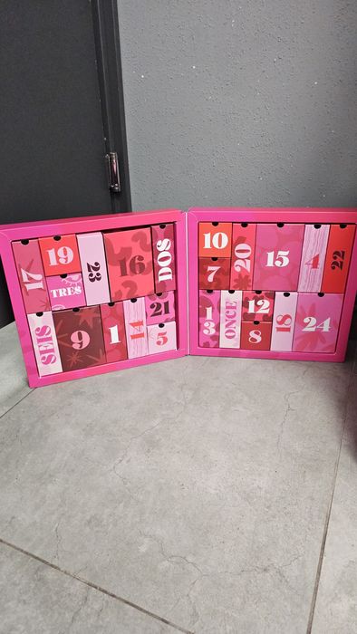 Puste pudełko po kalendarzu adwentowym Perfume's