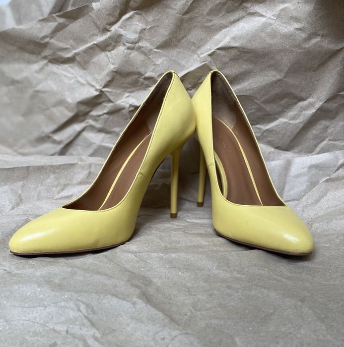 Жовті лимонні туфлі на підборах Miraton (Mia May)