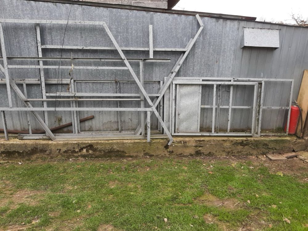 Sprzedam konstrukcjie stalową ocynkowaną na szklarnie 6x3