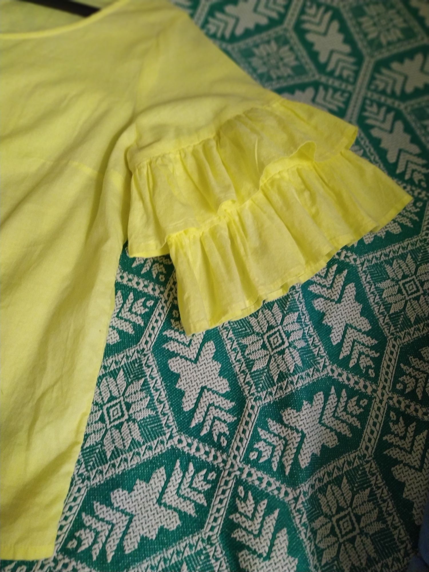 Лёгкая,летняя блузка,  х.б. жёлтого цвета,как солнышко,разм.48-50 укр.