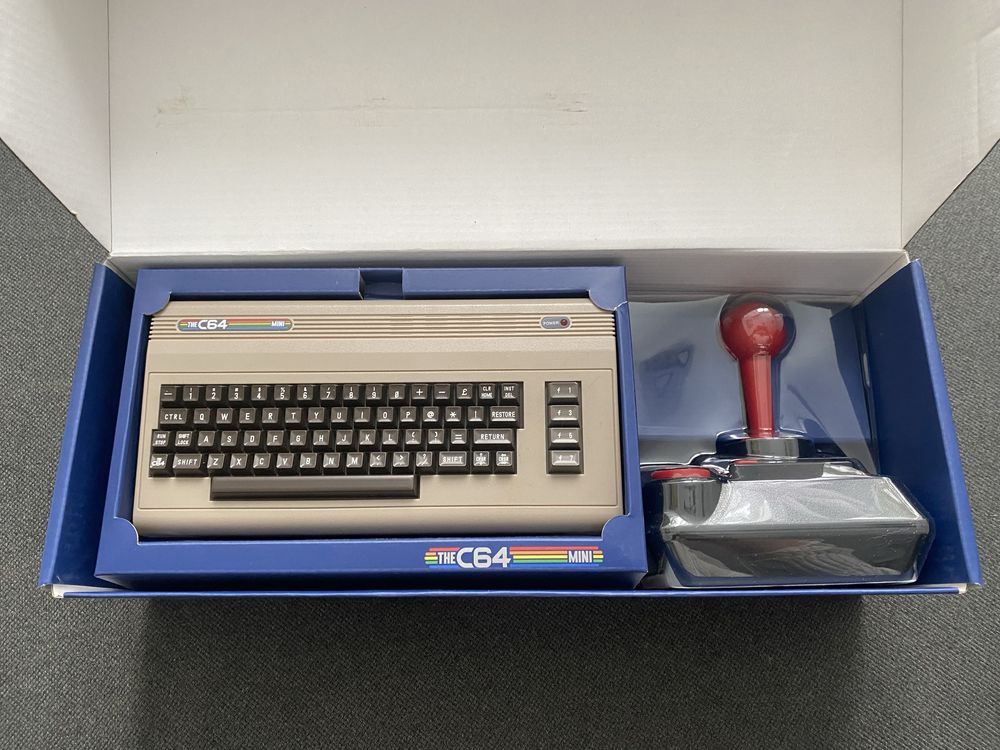 Приставка The C64 mini