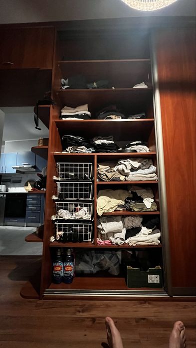 Szafa przesuwna pawlacz regal