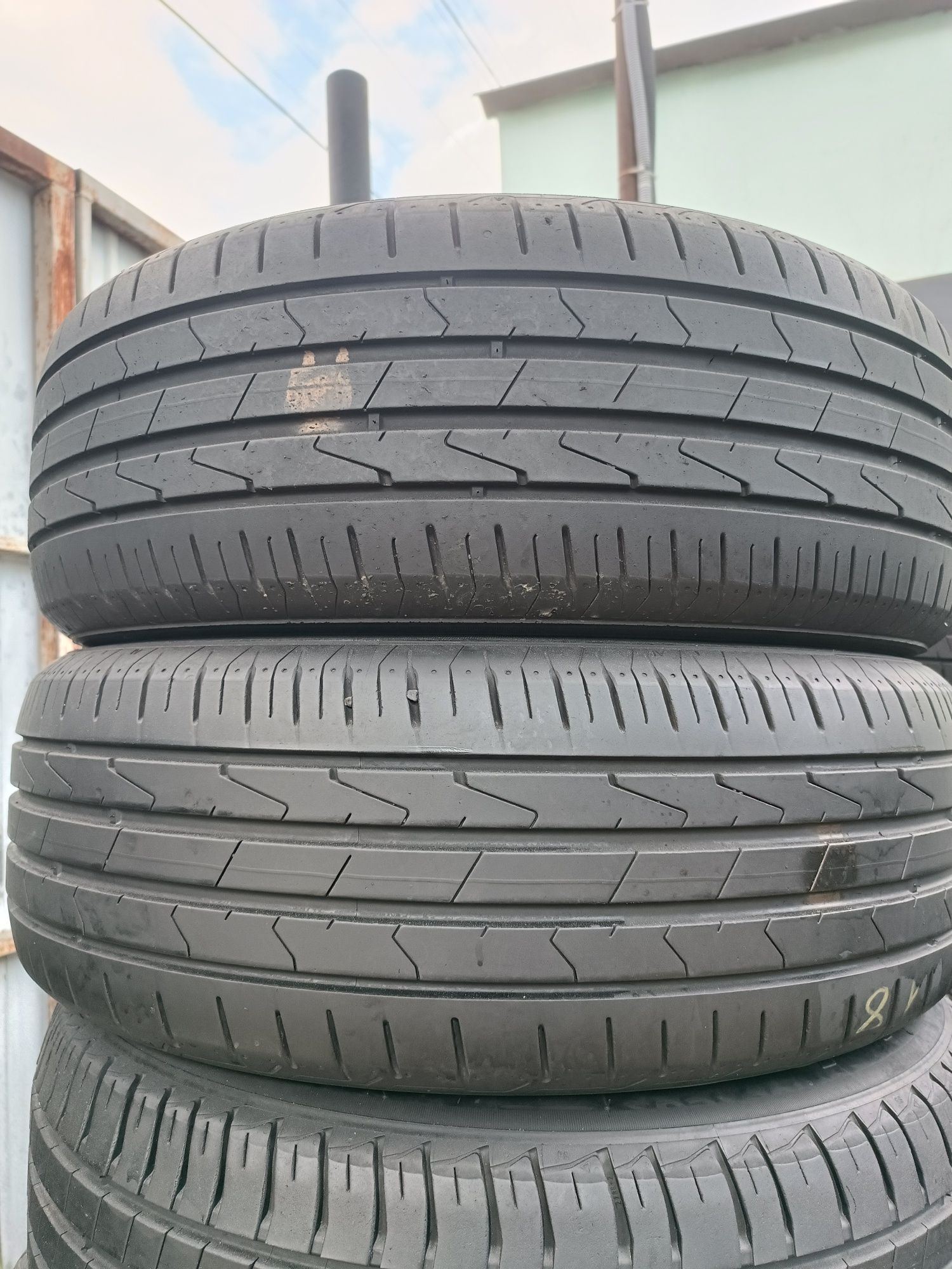 205 60 r16 hankook