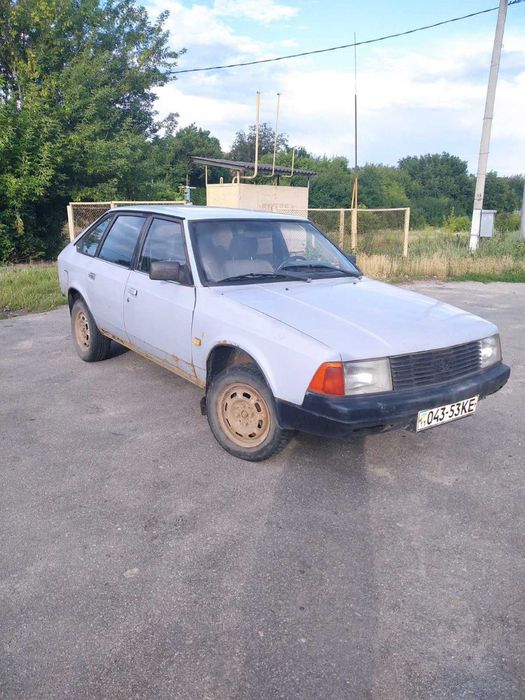 Розбираю Москвичі - великий вибір