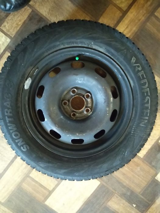 Vredestein snowtrac 3 195/65 r15  1 нове колесо в зборі