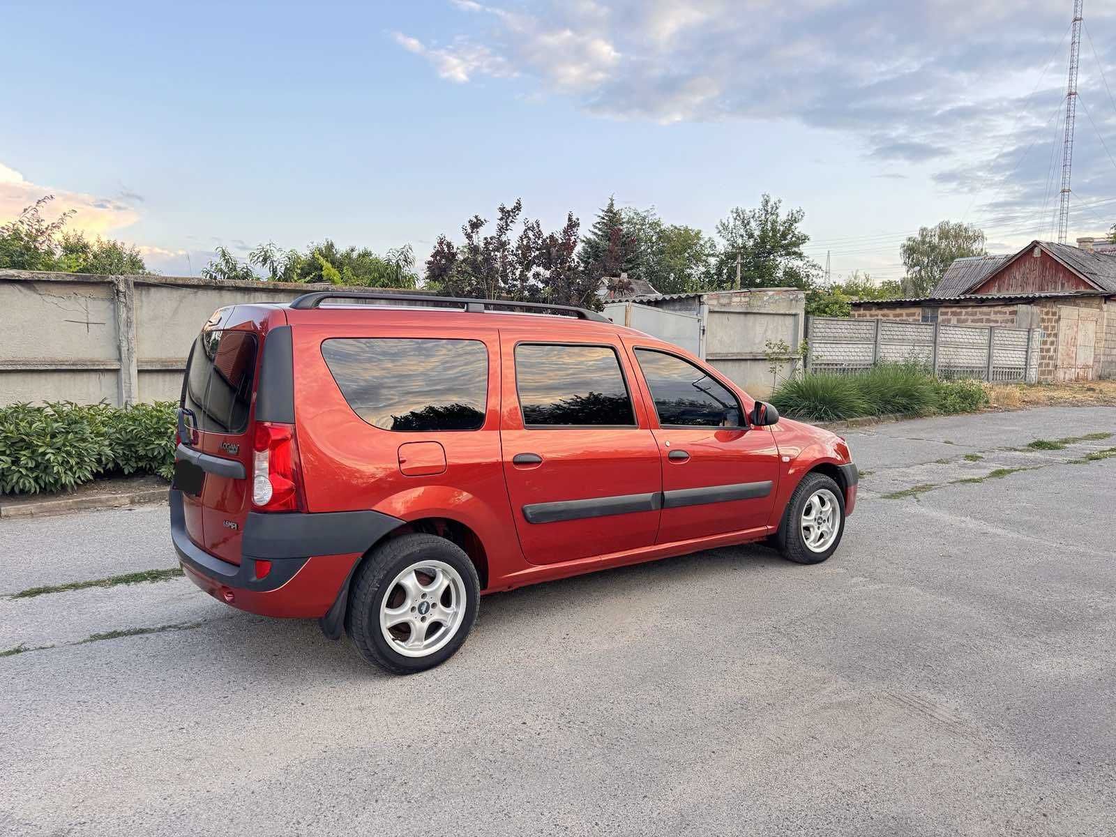 Продам Dacia logan MCV 2007 року