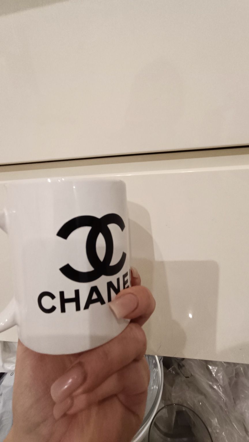 Kubek porcelanowy Chanel
