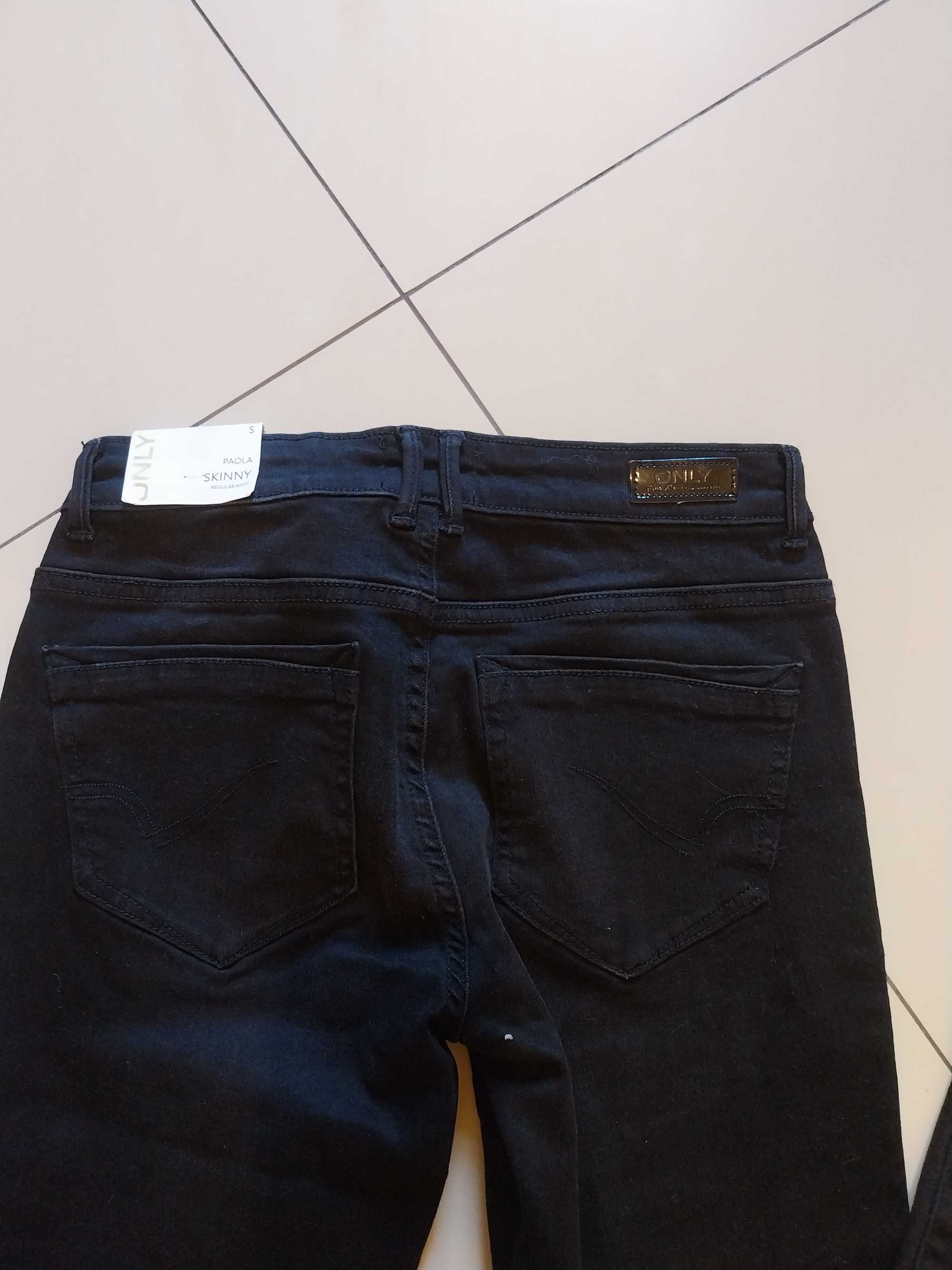 Ńowe spodnie jeansowe damskie Only S