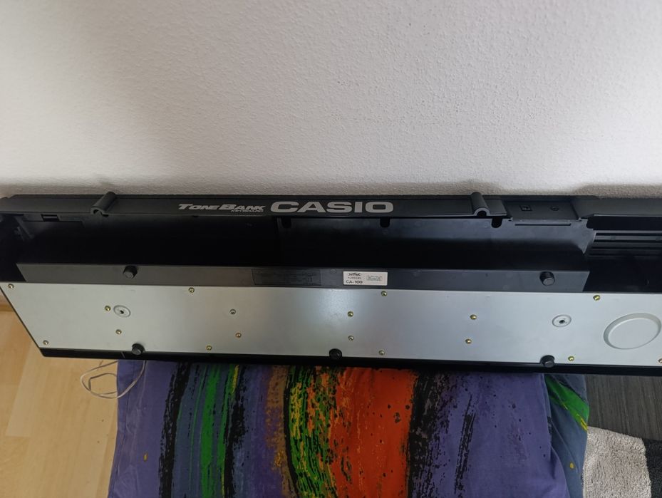 Синтезатор касио