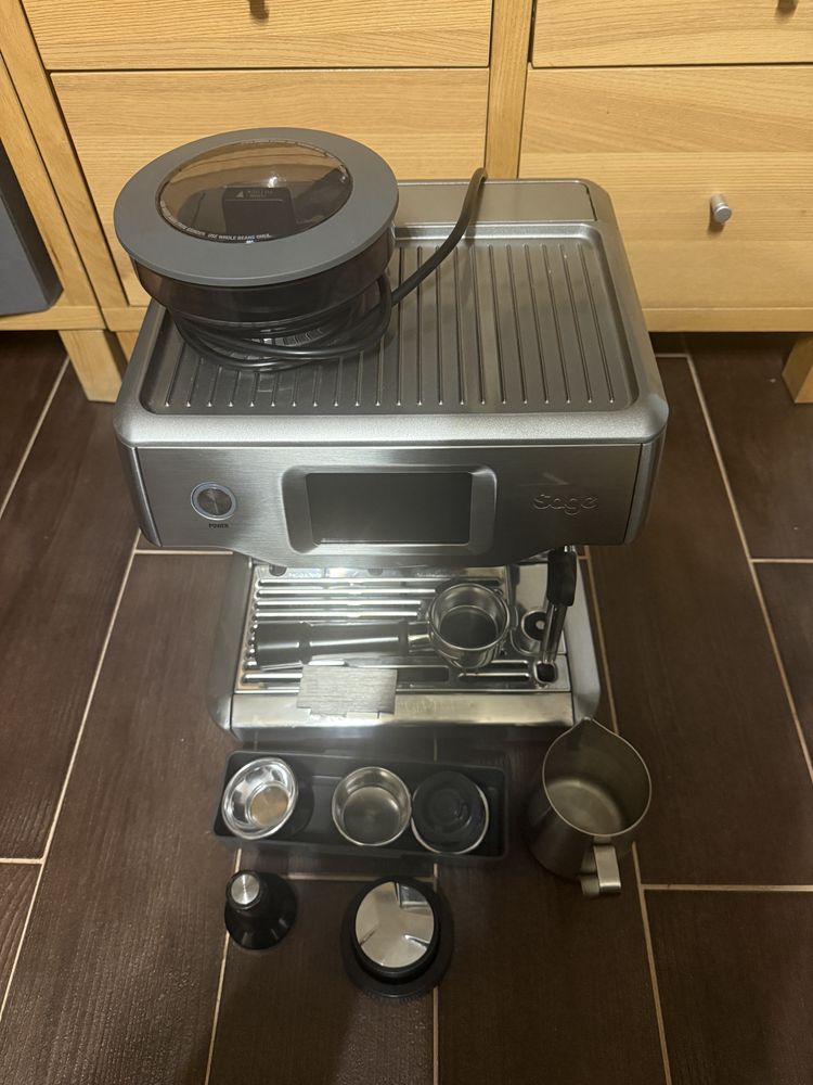 Ekspres do kawy kolbowy Sage Barista Touch SES880BSS