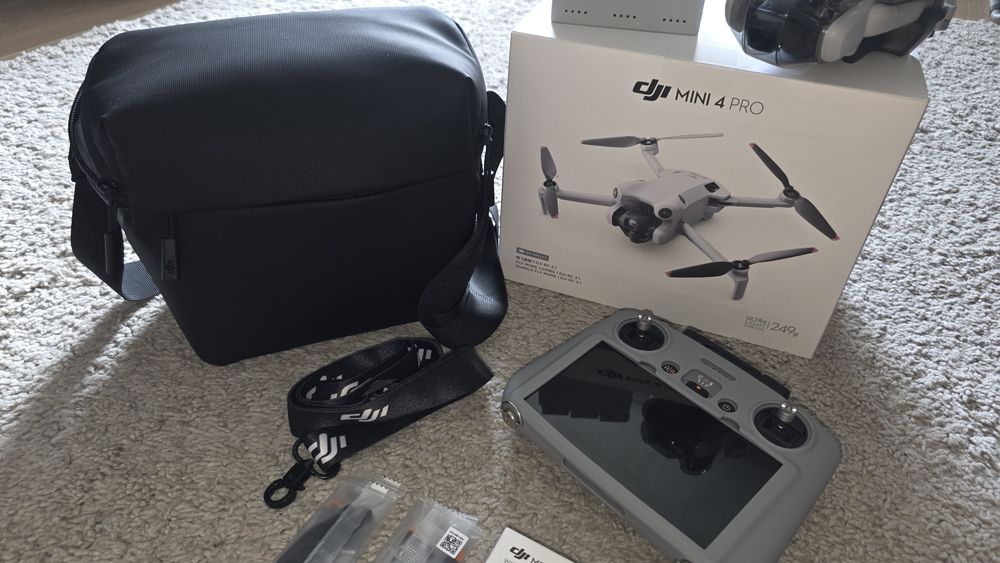 DRONE DJI MINI 4 PRO – Fly More Combo
Como novo, com garant