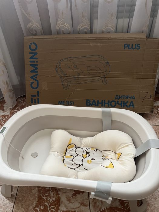 Дитяча ванна складна з подушкою