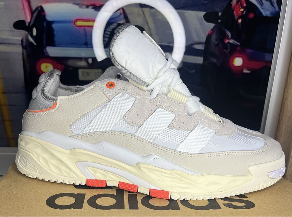 Чоловічі кросівки