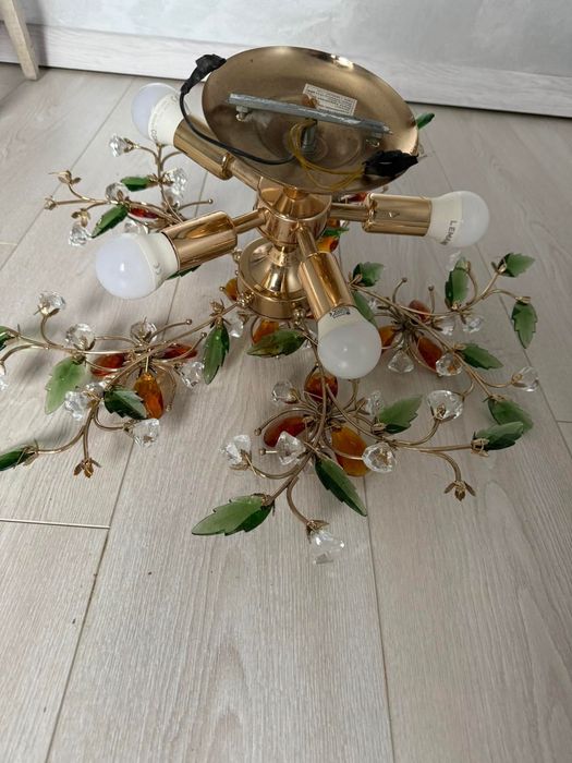 Люстра/Лампа в кімнату