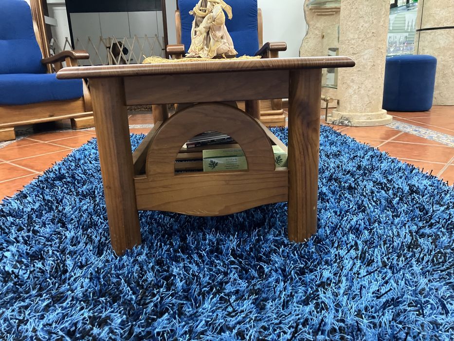 Mesa de Apoio em bom estado