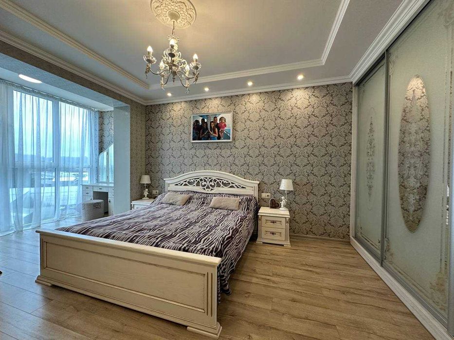 Без комісії ! 3к квартира з ремонтом. Львів, вул. Б.Хмельницького.