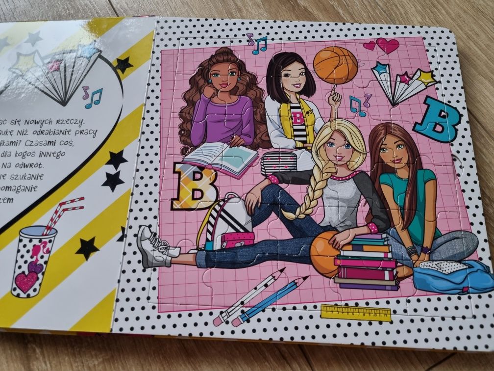 Książka i puzzle Barbie - czytam i układam