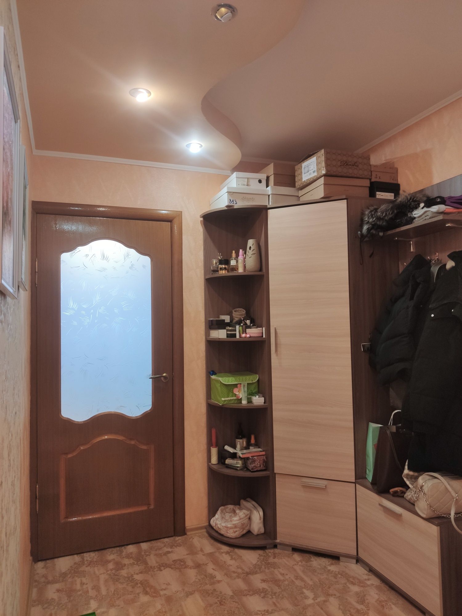 Продаю  3к квартиру в центрі міста, 2й поверх